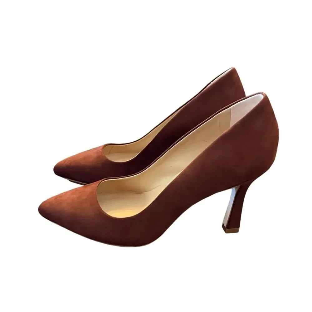 Salone Monet Anita Suede Pumps Classic Timeless Cathedral Heel NEW Size 6.5